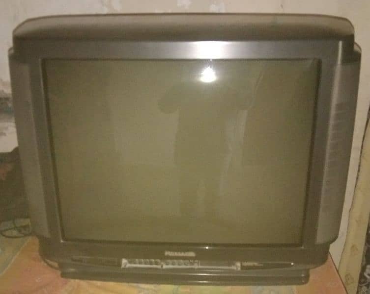 Panasonic Old Box TV 0