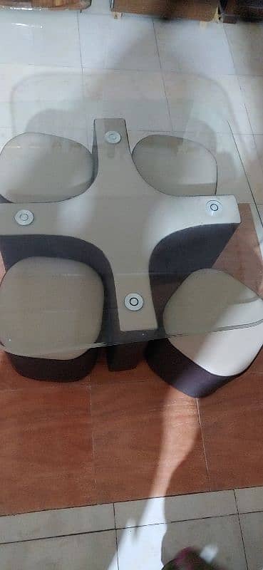 Table with 4 seating 3