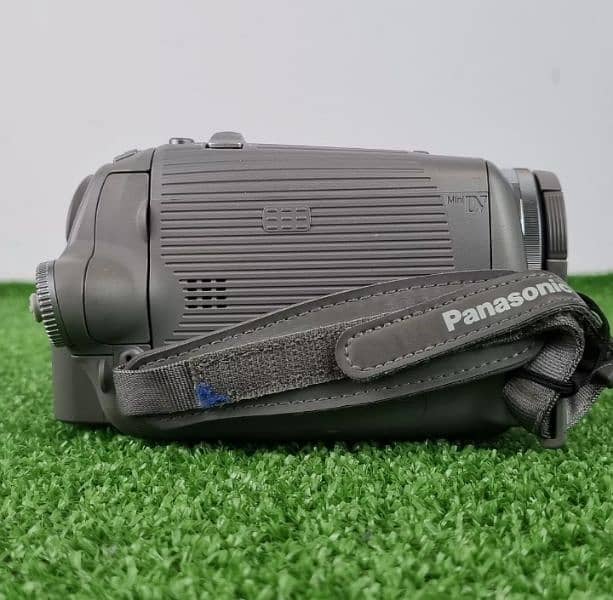 camcorder and digital camera 3