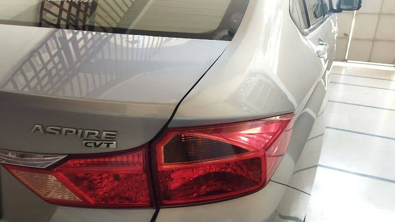Honda City Aspire 2022 Top Varian 6