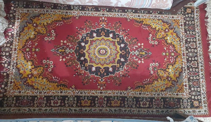 carpet in good condition(recently washed) is available 4 sale 0