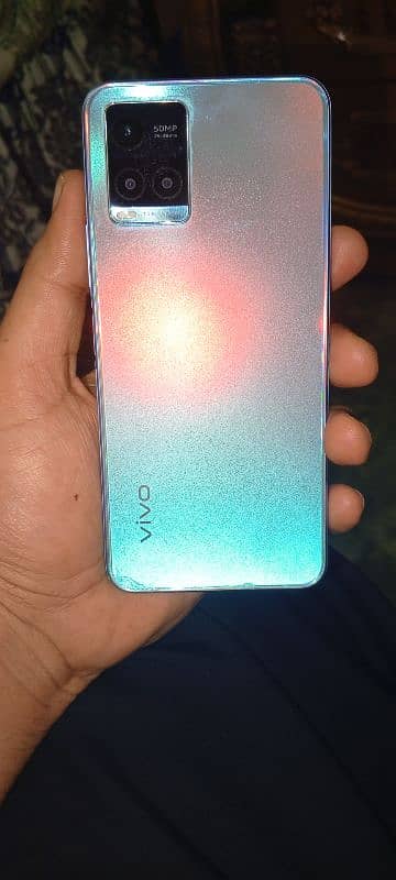 vivo y33s 4