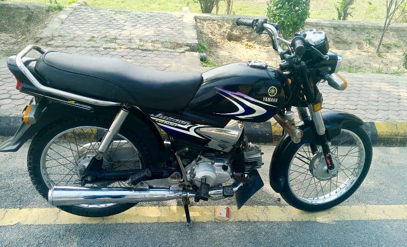 YAMAHA JUNOON 100CC 0