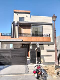 10 Marla Brand New House For Sale In Lake City - Sector M-5 Raiwind Road Lahore