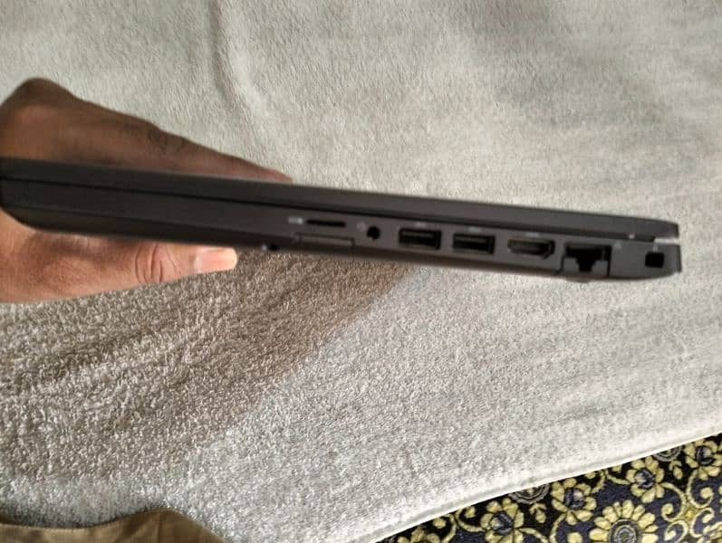 dell latitude e5400 i5 8th gn touch screen 8/256 gb ssd windows 11 8