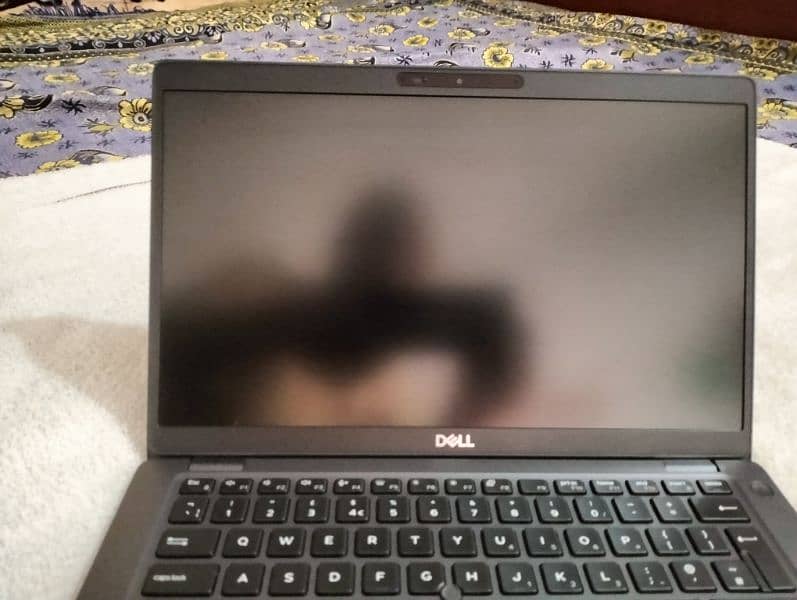 dell latitude e5400 i5 8th gn touch screen 8/256 gb ssd windows 11 13
