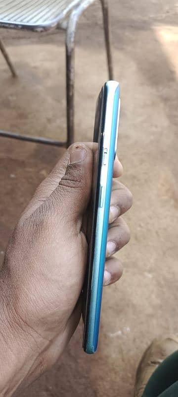 one plus 8t 10/10 condition 4