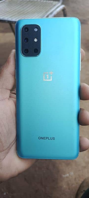 one plus 8t 10/10 condition 6