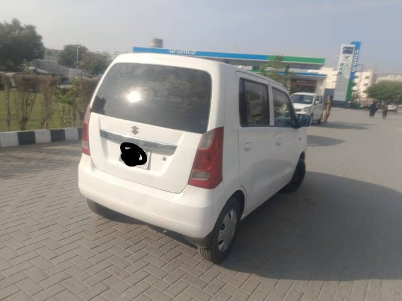 Suzuki Wagon R 2016 13