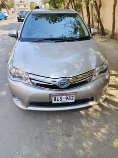 Toyota Corolla Axio 2014