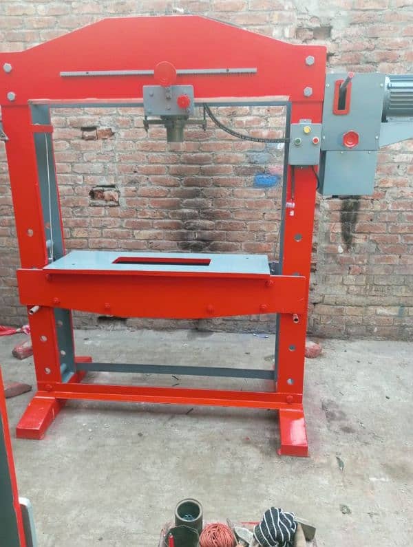 We Deals in all kinds of Auto Mobile Machinery 19