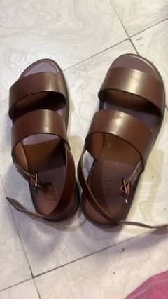 selling me brand new Zara man sandal