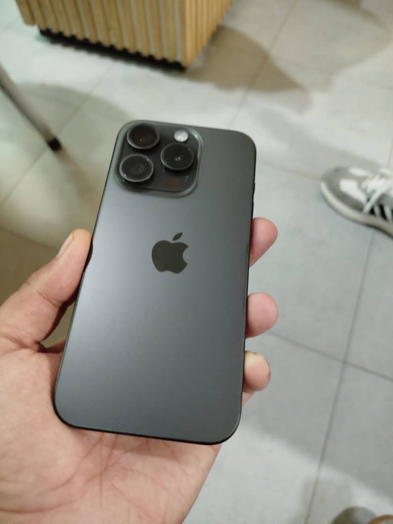 Apple iPhone 15 Pro 9