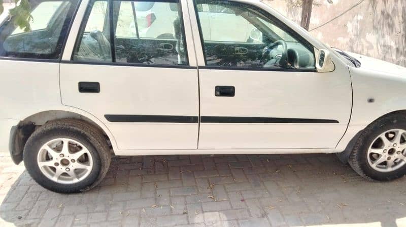 Suzuki Cultus 2016 1