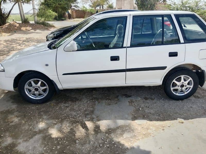 Suzuki Cultus 2016 10