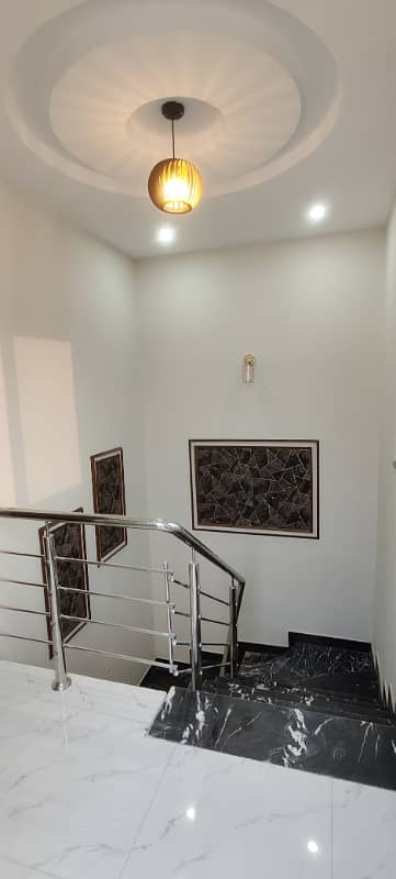 Luxurious 7 Marla Double Storey House For Sale Short Corner 1