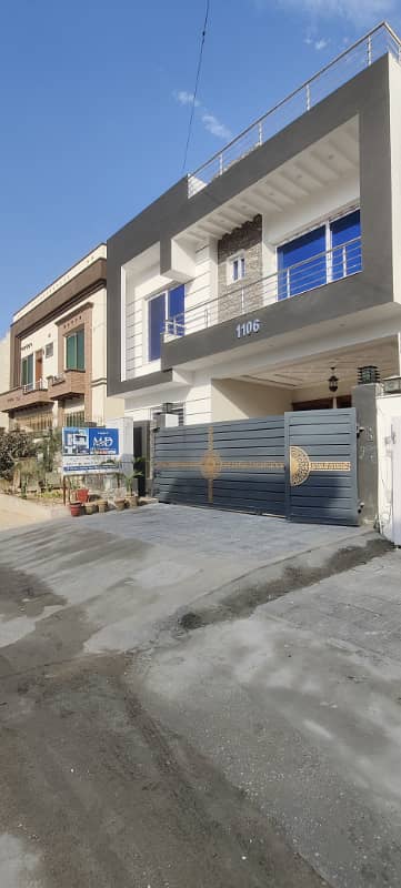 Luxurious 7 Marla Double Storey House For Sale Short Corner 17