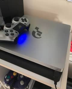 Ps4 slim (Gran Turismo Edition)