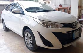 Toyota Yaris GLi CVT 2022