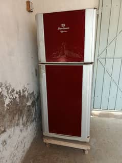 Dowlance fridge for sale