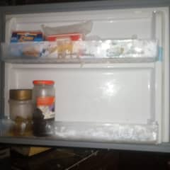 Dawlence refrigerator 10/10 condition bought on 1st Ramadan