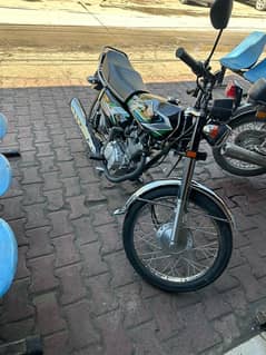 Honda CG 125 Black (Good as new)