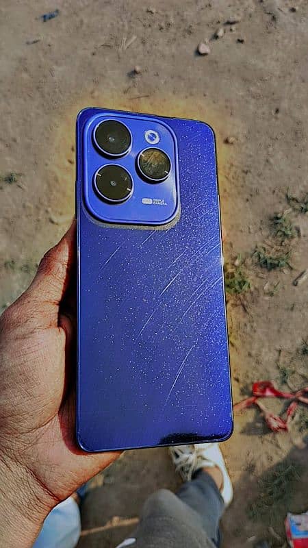 Infinix hot 40 pro 1