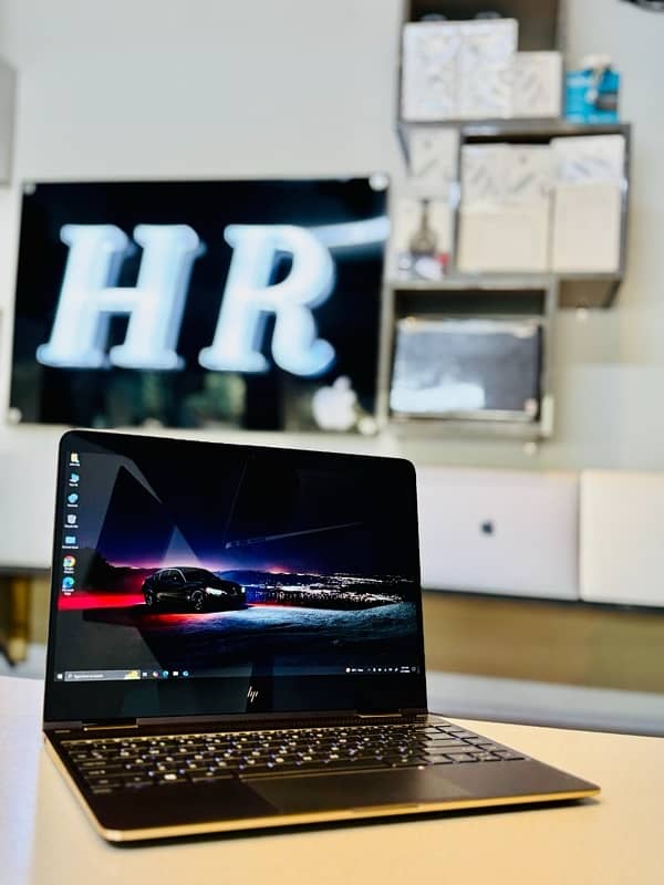 HP SPECTRE X360 TOUCH 4k display GOLD THEME Core i7 16GB RAM 256GB NVM 1
