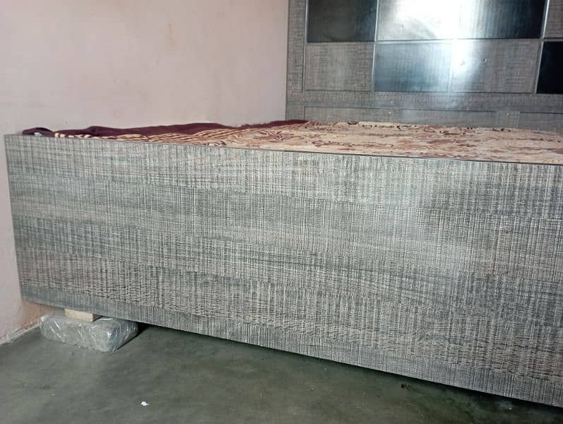 Beautiful Bed with 1 Side tables 3