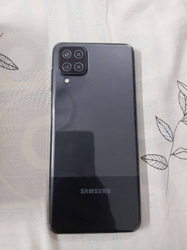 samsung A12 6