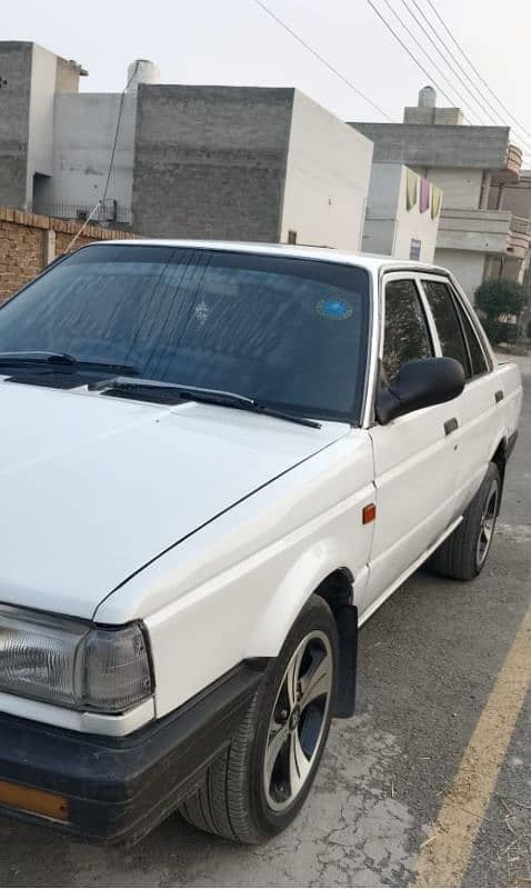 Nissan Sunny 1987 6