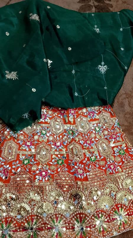 mehndi lehnga 1