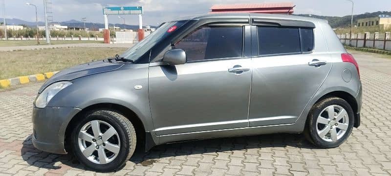 Suzuki Swift 1.3 DLX 2013 immaculate condition 8