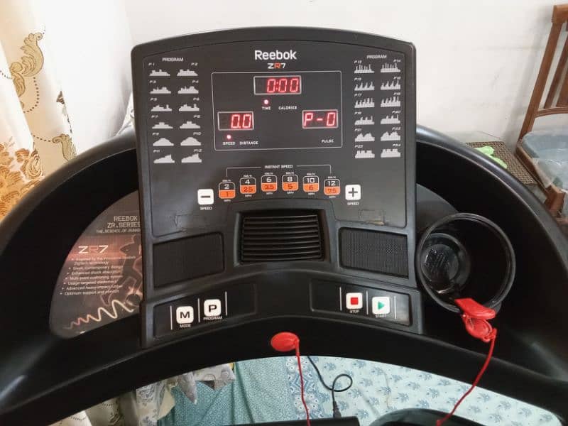 Reebok ZR7 Treadmill 2