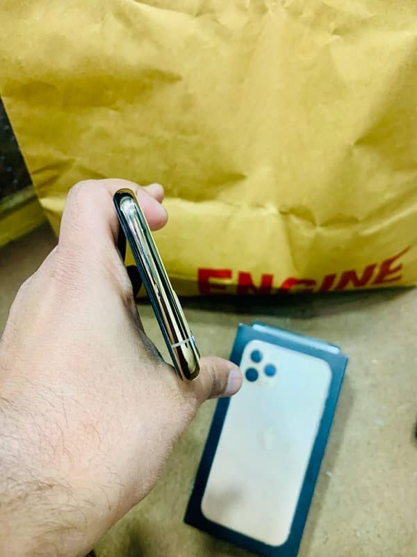 iPhone 11 pro 0