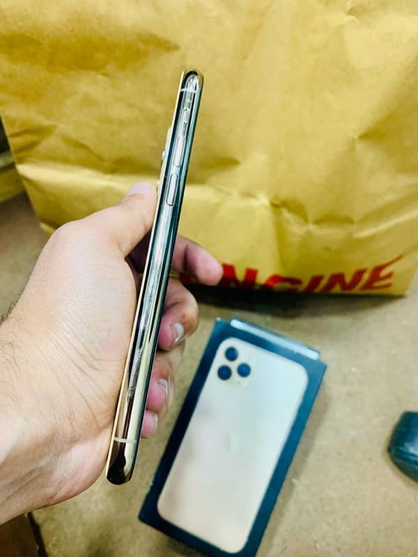 iPhone 11 pro 2