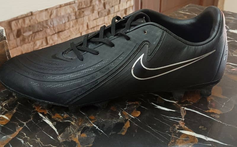 Nike phantom football shoes gx 2 academy black/jungle colorway 4
