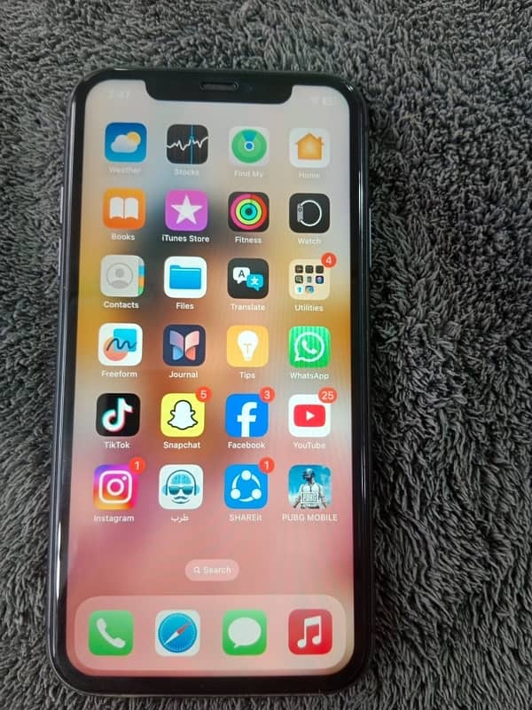 iPhone 11     64 gb 1