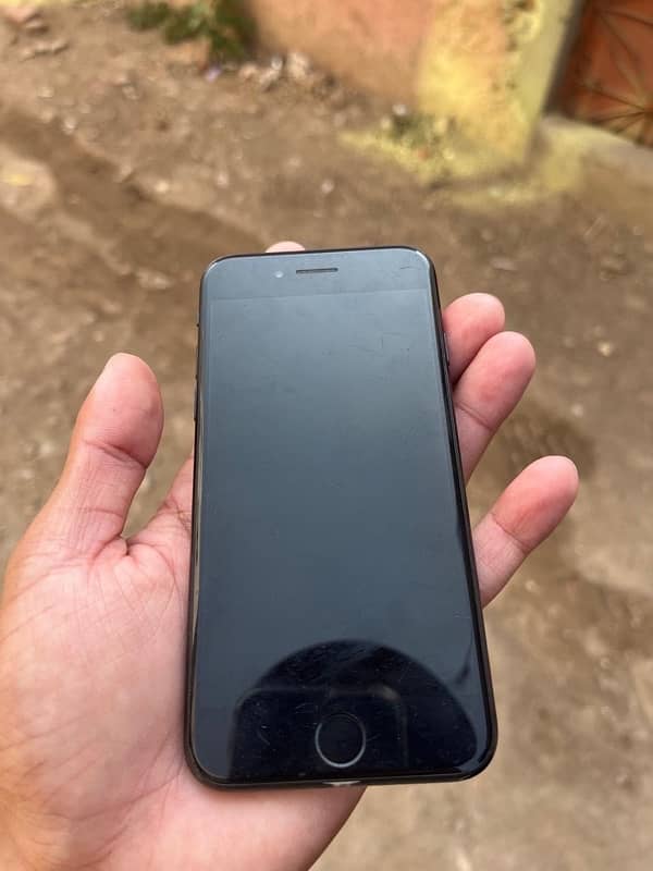 iPhone SE 0