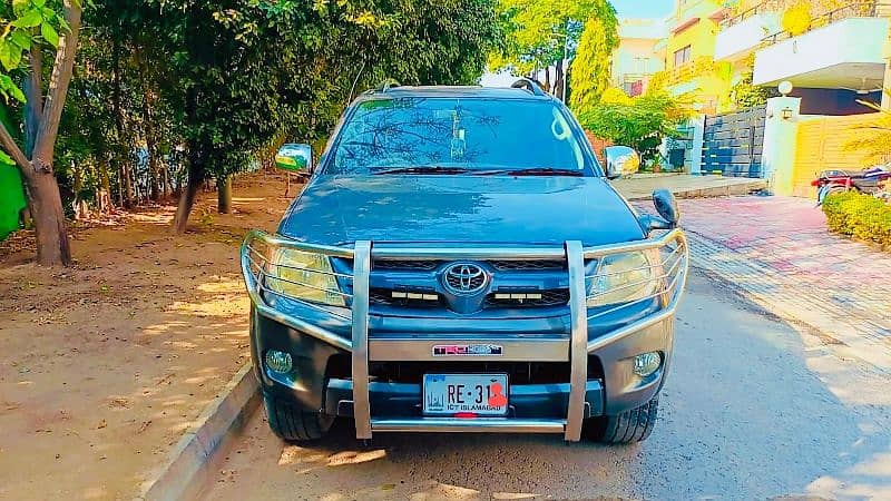 Toyota Hilux Vigo G 2011 Model 0