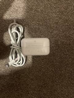 Apple ipad mini 5 ka 100% original box pulled charger hy