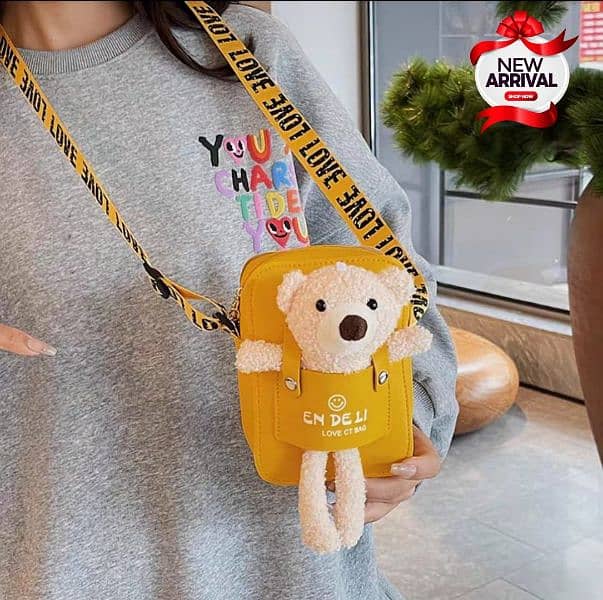 Bear. Cross body.   1350 4