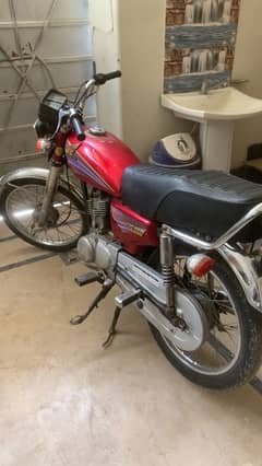 honda 125 2002 model 0300/38/47/061 DGkhan number