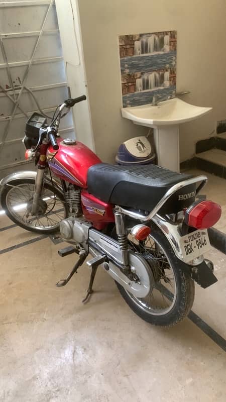 honda 125 2002 model 0300/38/47/061 DGkhan number 3