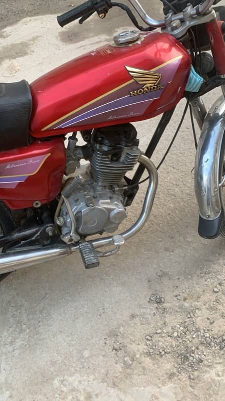 honda 125 2002 model 0300/38/47/061 DGkhan number 4