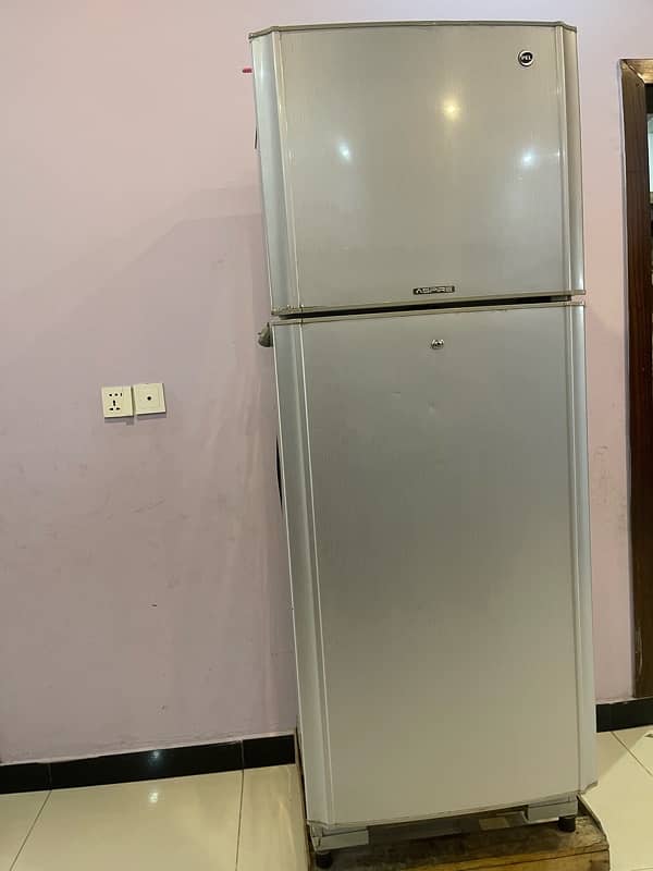 PEL, aspire big size fridge in mint condition working 100% 1
