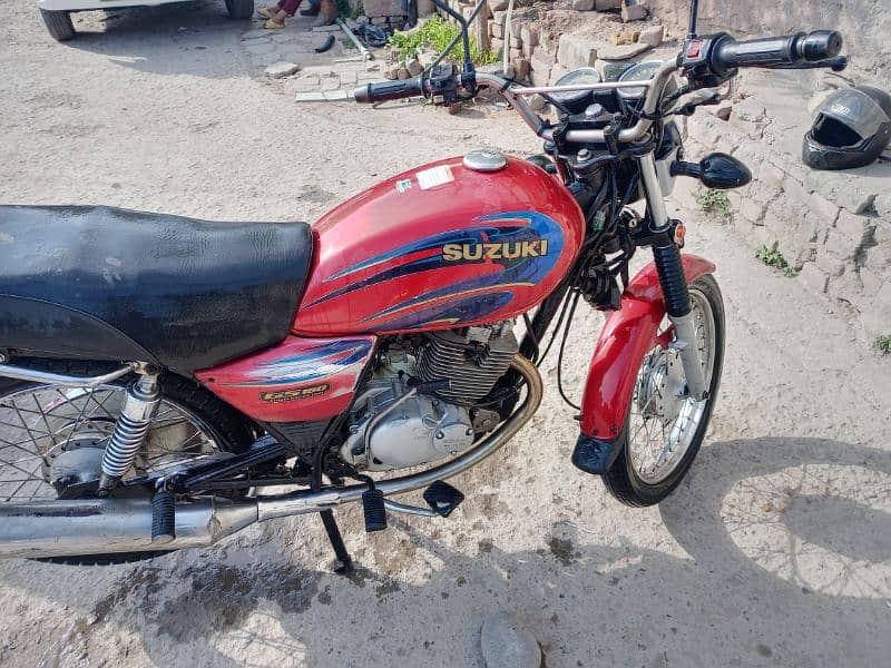 SUZUKI GS 150CC 11