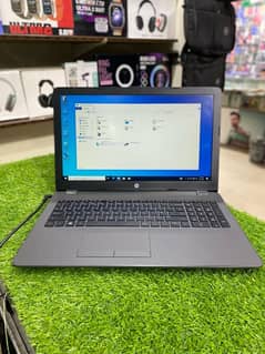 Hp laptop Intel AmD A6 4gb Ram 128gb SSD 1080p Display Window 10