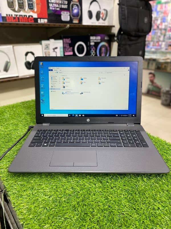 Hp laptop Intel Amd A9 4gb Ram 128gb SSD 15.6inch Display Window 10 0