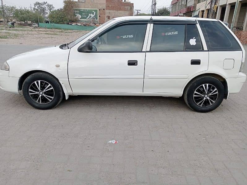 Suzuki Cultus 2014 13